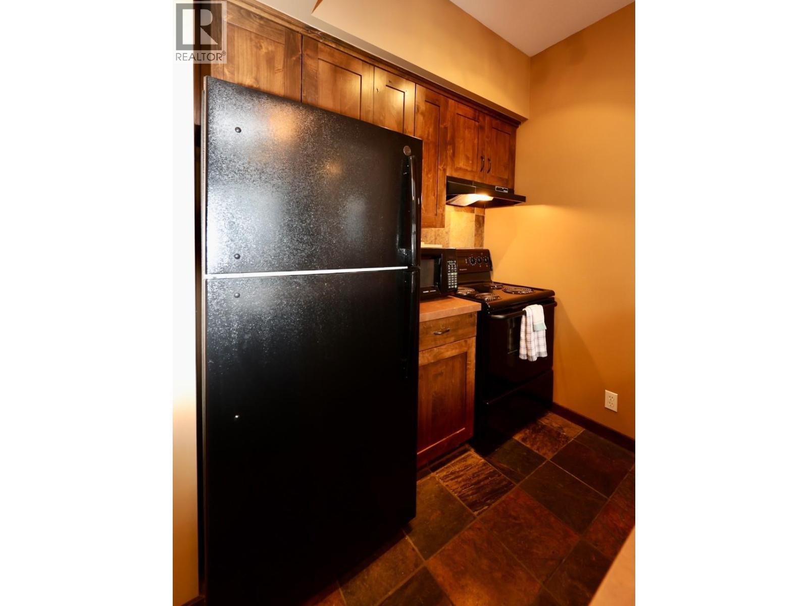 1549 Kicking Horse Trail Unit# 415 (A&B), Golden, BC - Indoor