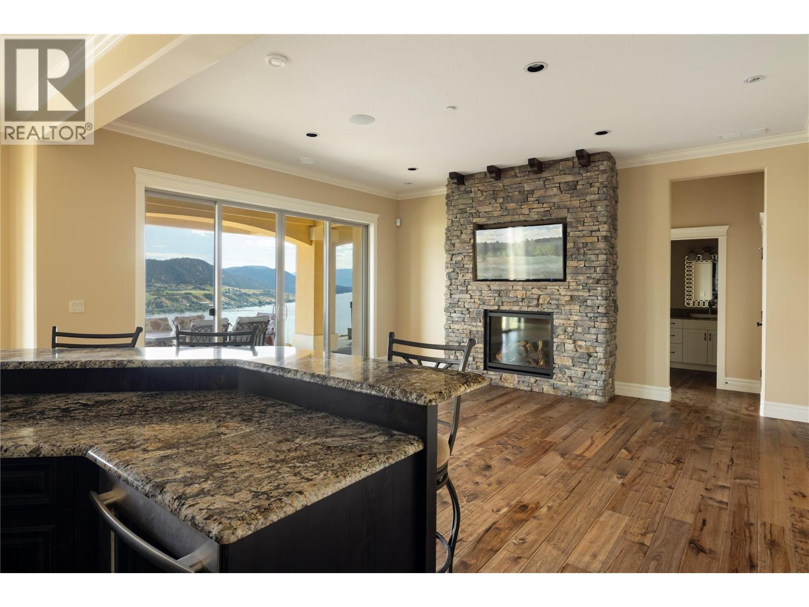 108 Vineyard Way, Vernon, BC - Indoor With Fireplace