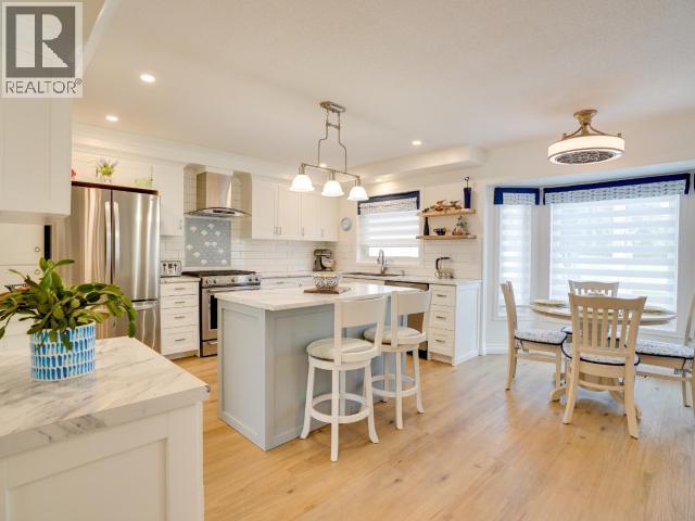 4750 Redonda Ave, Powell River, BC - Indoor