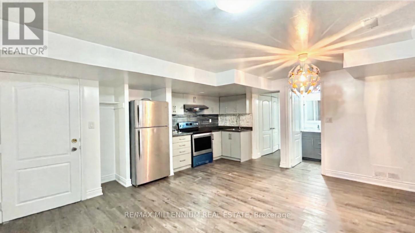 38 Bliss Street, Brampton, ON - Indoor Photo Showing Kitchen