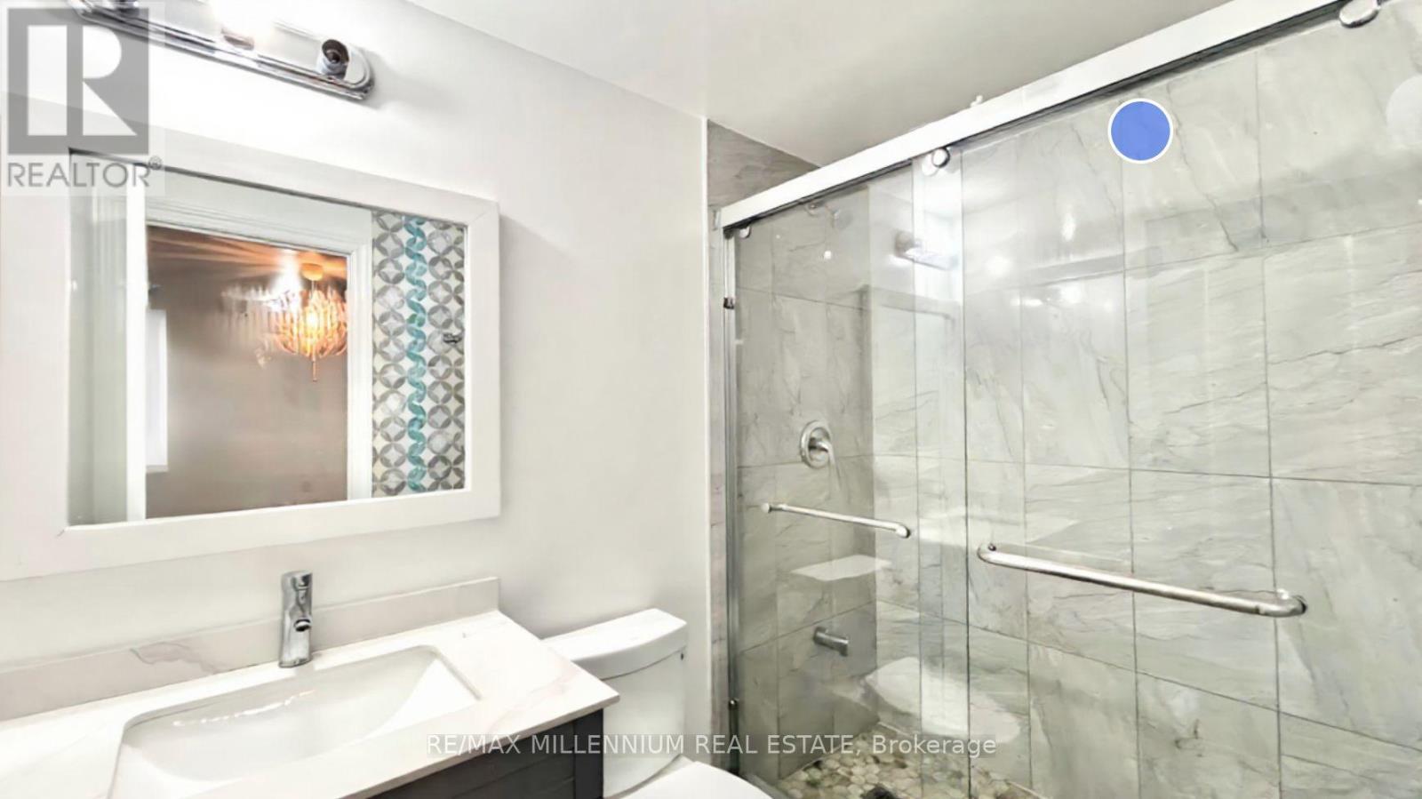 38 Bliss Street, Brampton, ON - Indoor Photo Showing Bathroom