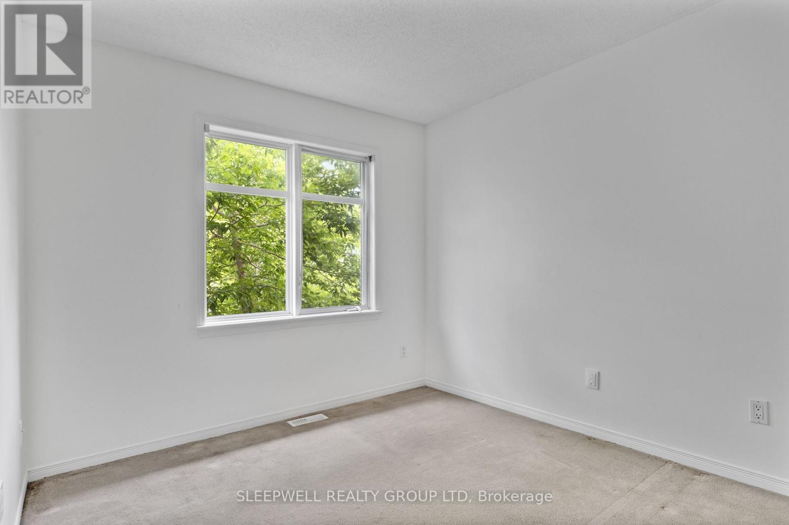 209 Hopewell Avenue, Ottawa, ON - Indoor Photo Showing Other Room