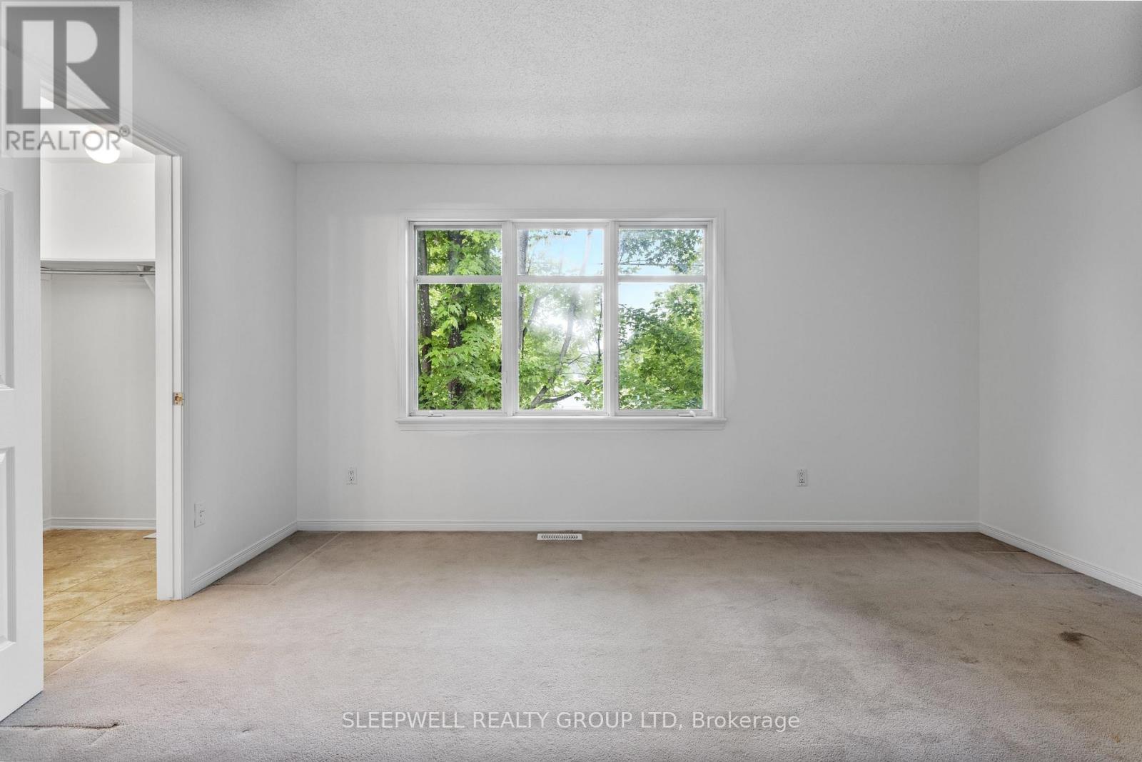 209 Hopewell Avenue, Ottawa, ON - Indoor Photo Showing Other Room