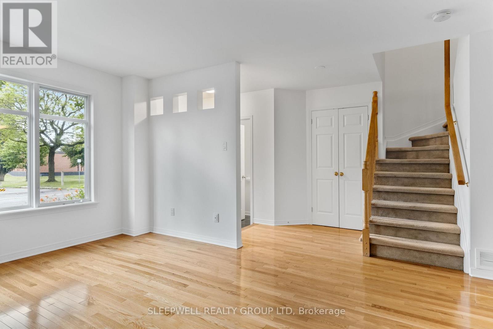 209 Hopewell Avenue, Ottawa, ON - Indoor Photo Showing Other Room