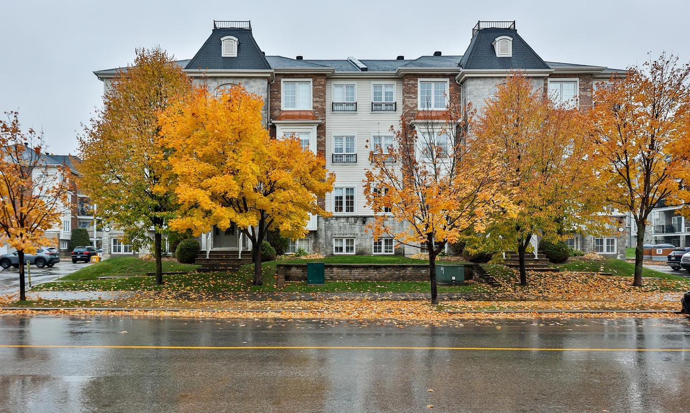 Frontage - 103-2405 Rue Versailles, Mascouche, QC - Outdoor