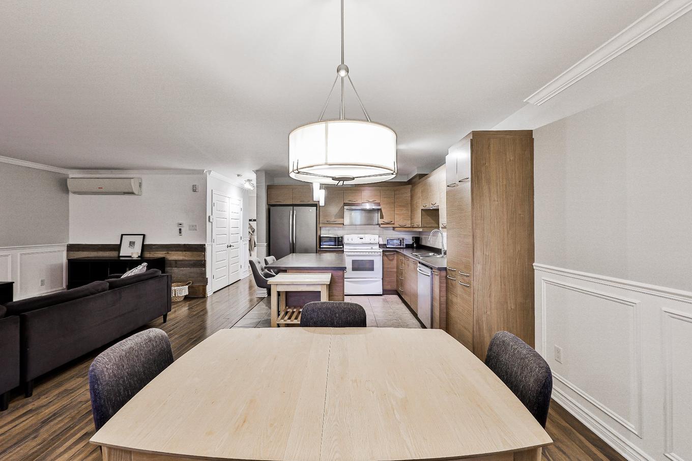Dining room - 103-2405 Rue Versailles, Mascouche, QC - Indoor Photo Showing Dining Room