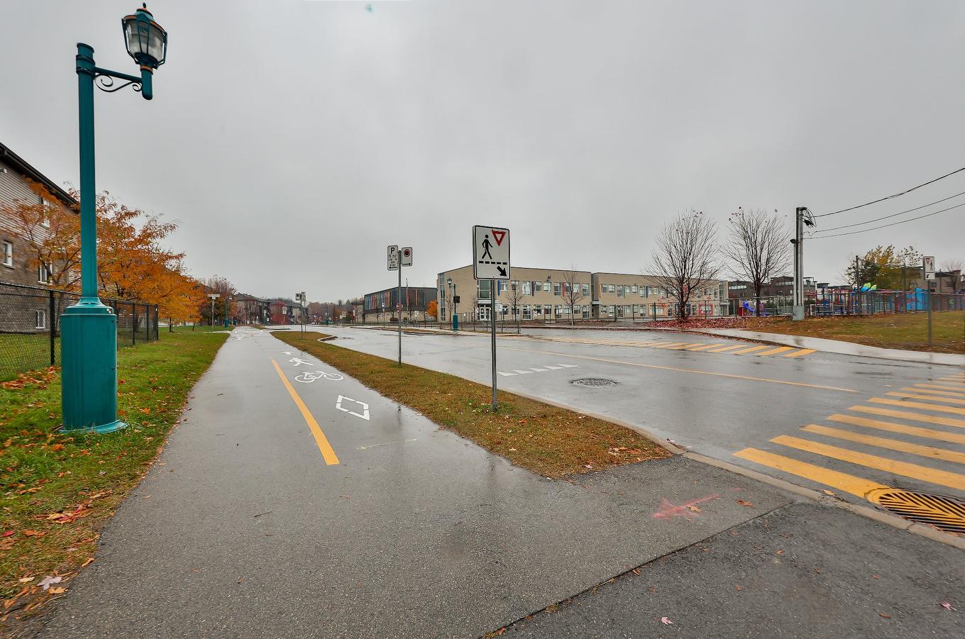 Exterior - 103-2405 Rue Versailles, Mascouche, QC - Outdoor With View