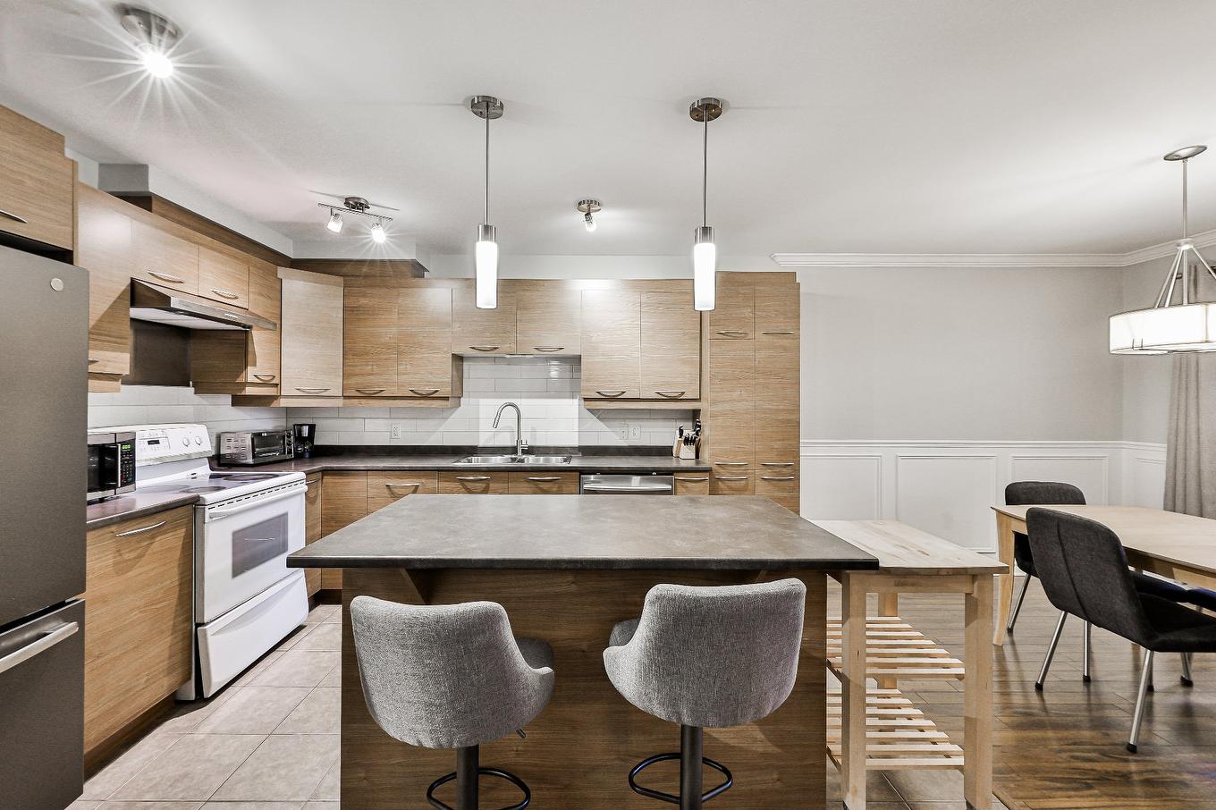 Kitchen - 103-2405 Rue Versailles, Mascouche, QC - Indoor