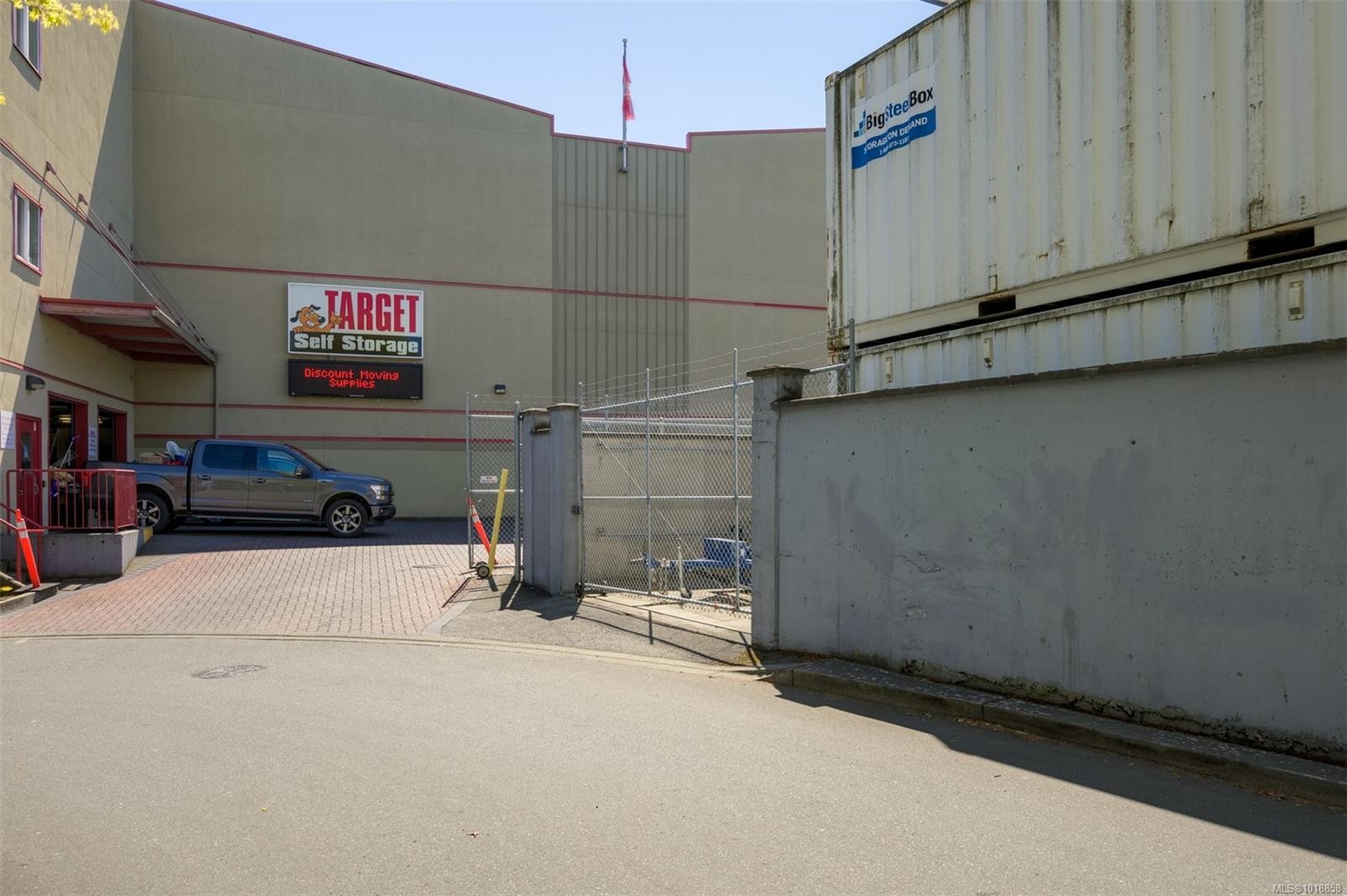 495 Dupplin Rd, Saanich, BC