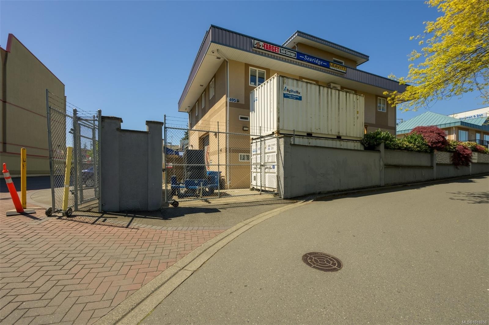 495 Dupplin Rd, Saanich, BC