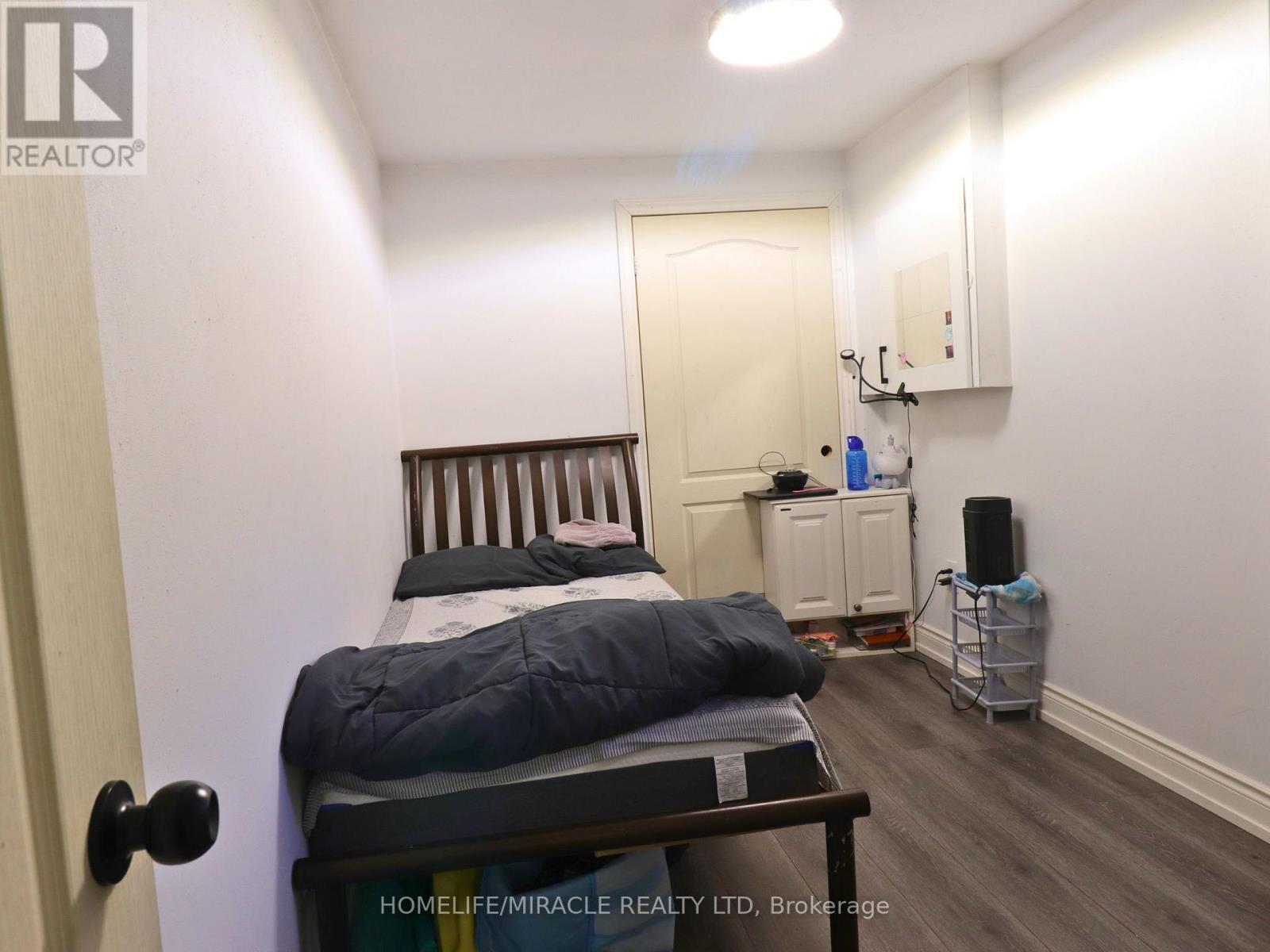 3 Caprice Court, Kitchener, ON - Indoor Photo Showing Bedroom