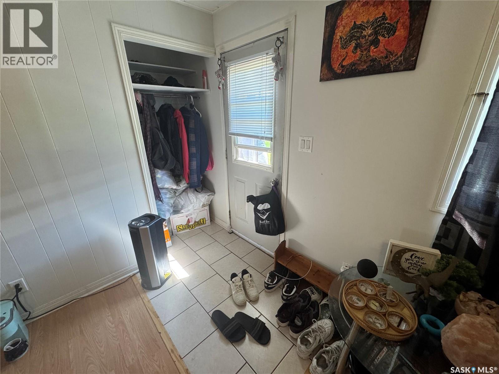 421 Mckenzie Street, Outlook, SK - Indoor