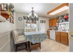 KITCHEN - Integrated Dining Nook -