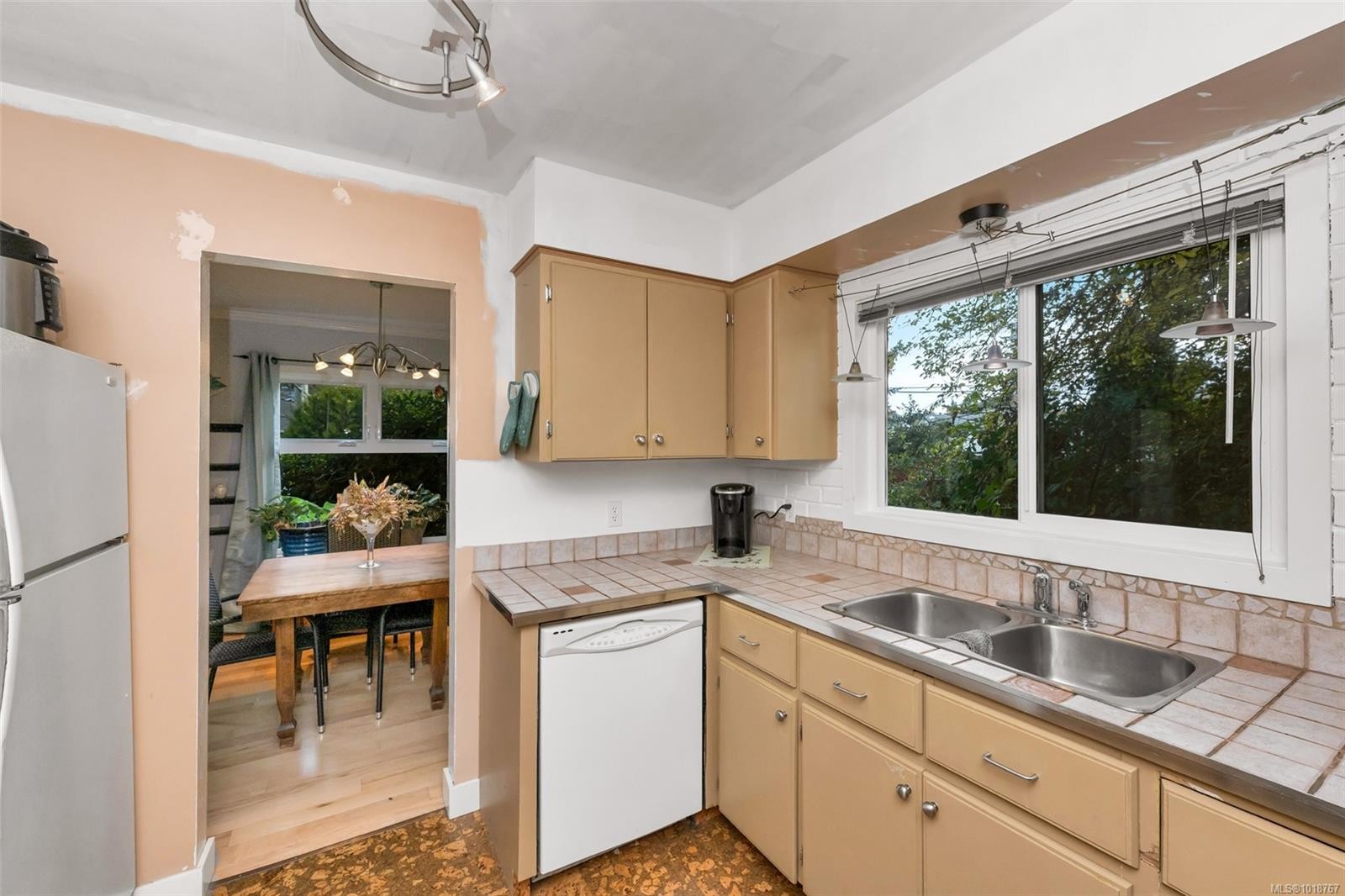 2700 Rainville Rd, Langford, BC