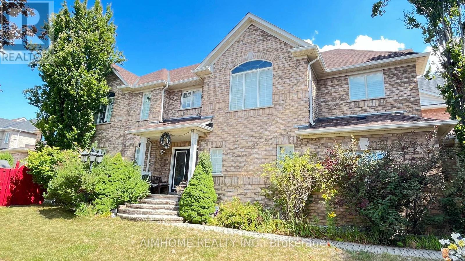 Main And Upper - 881 Knotty Pine Grove, Mississauga, ON - Outdoor With Facade