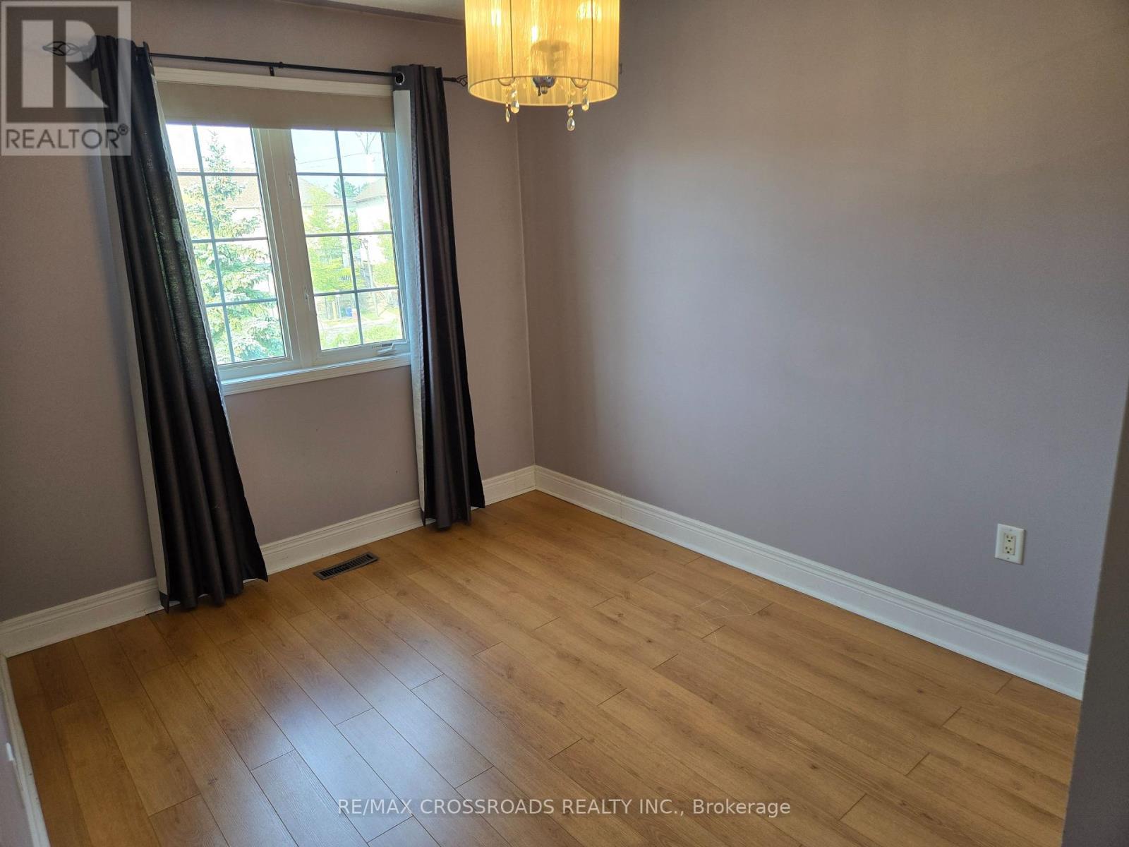 2 - 10 Post Oak Drive, Richmond Hill, ON - Indoor Photo Showing Other Room