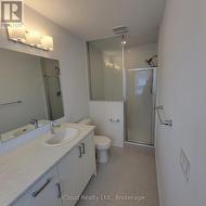 Master ensuite bathroom -