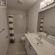 Main bathroom -