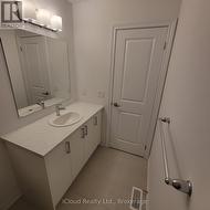 Main bathroom -