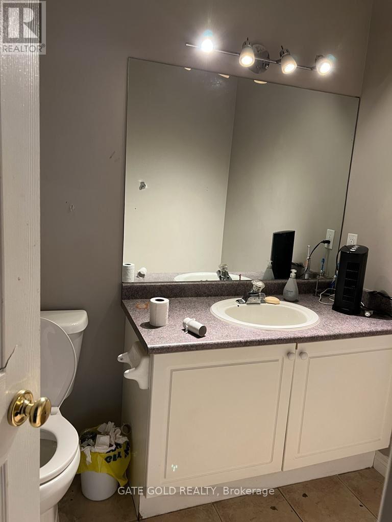 185 Thurman Circle, London East, ON - Indoor Photo Showing Bathroom