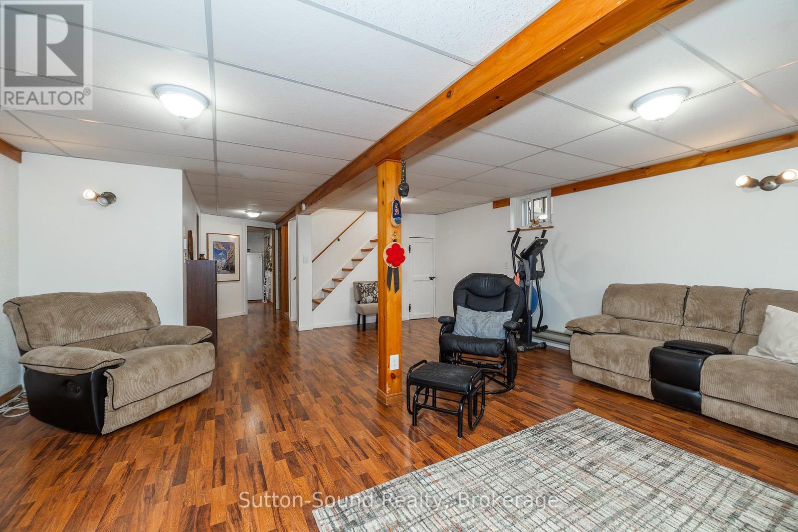 1160 12Th Street E, Owen Sound, ON - Indoor