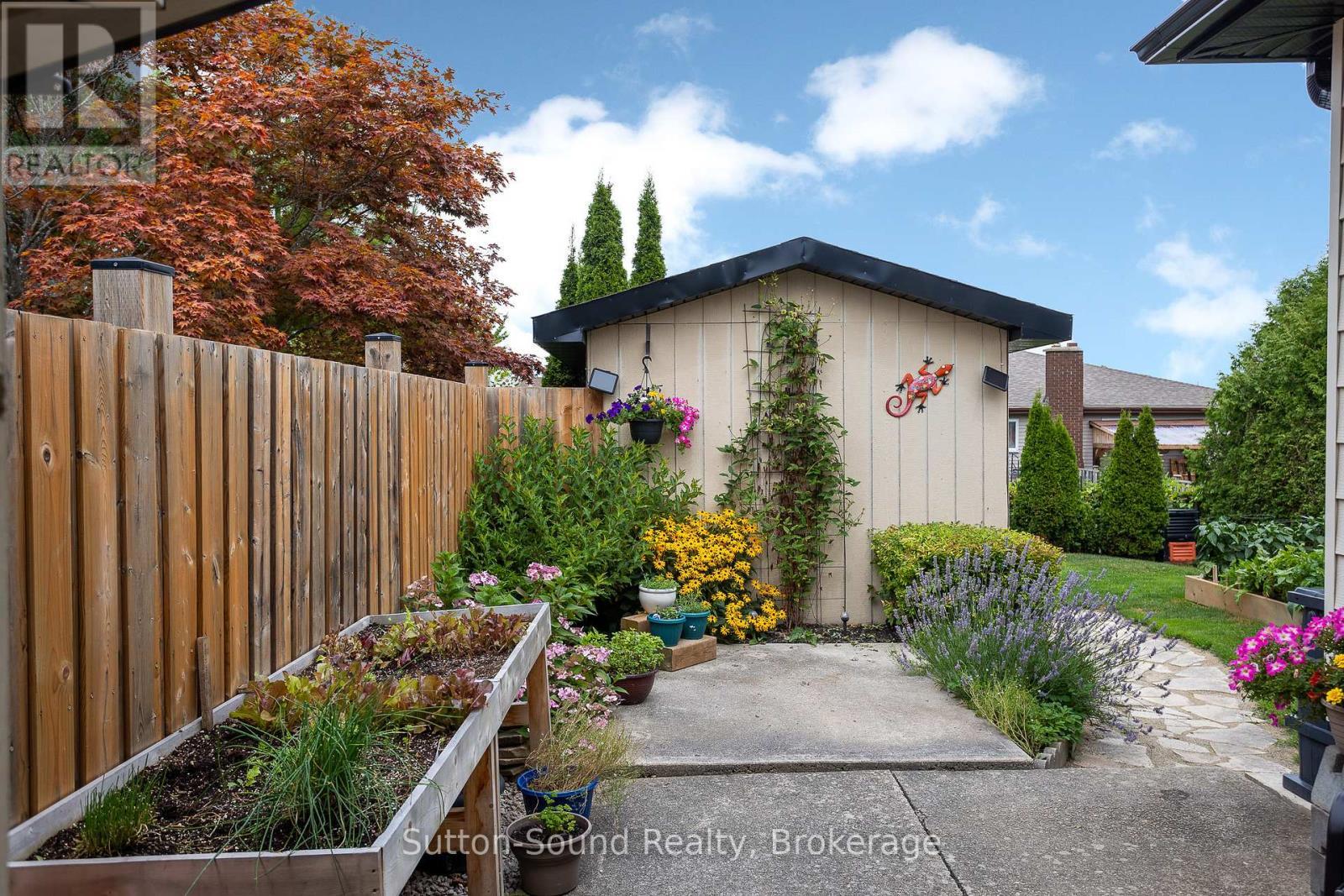 1160 12Th Street E, Owen Sound, ON - Outdoor