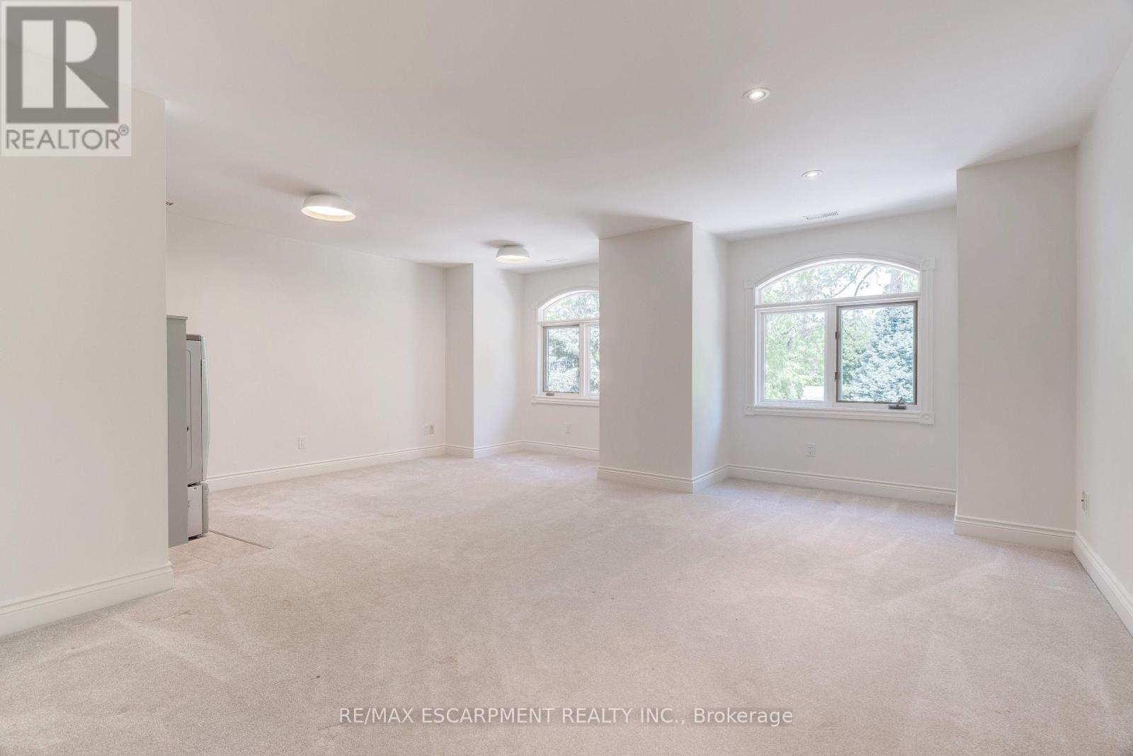 106 Appleby Place, Burlington, ON - Indoor Photo Showing Other Room