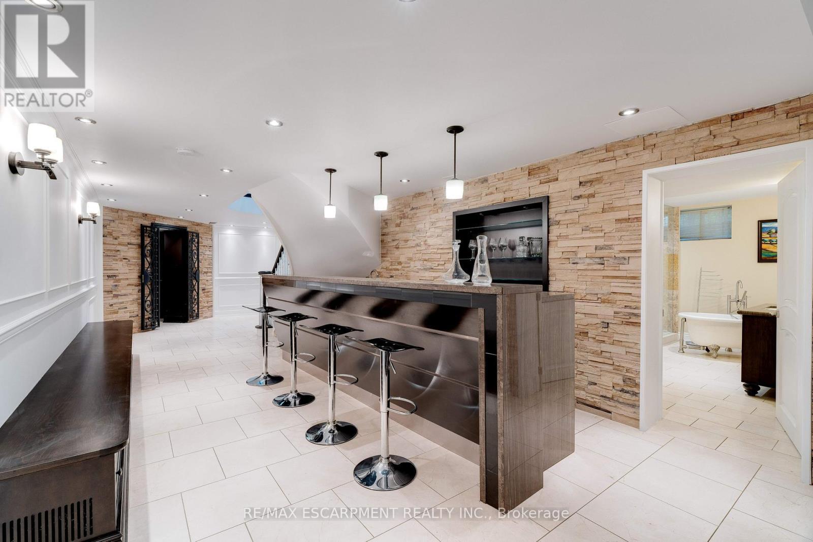 106 Appleby Place, Burlington, ON - Indoor Photo Showing Other Room