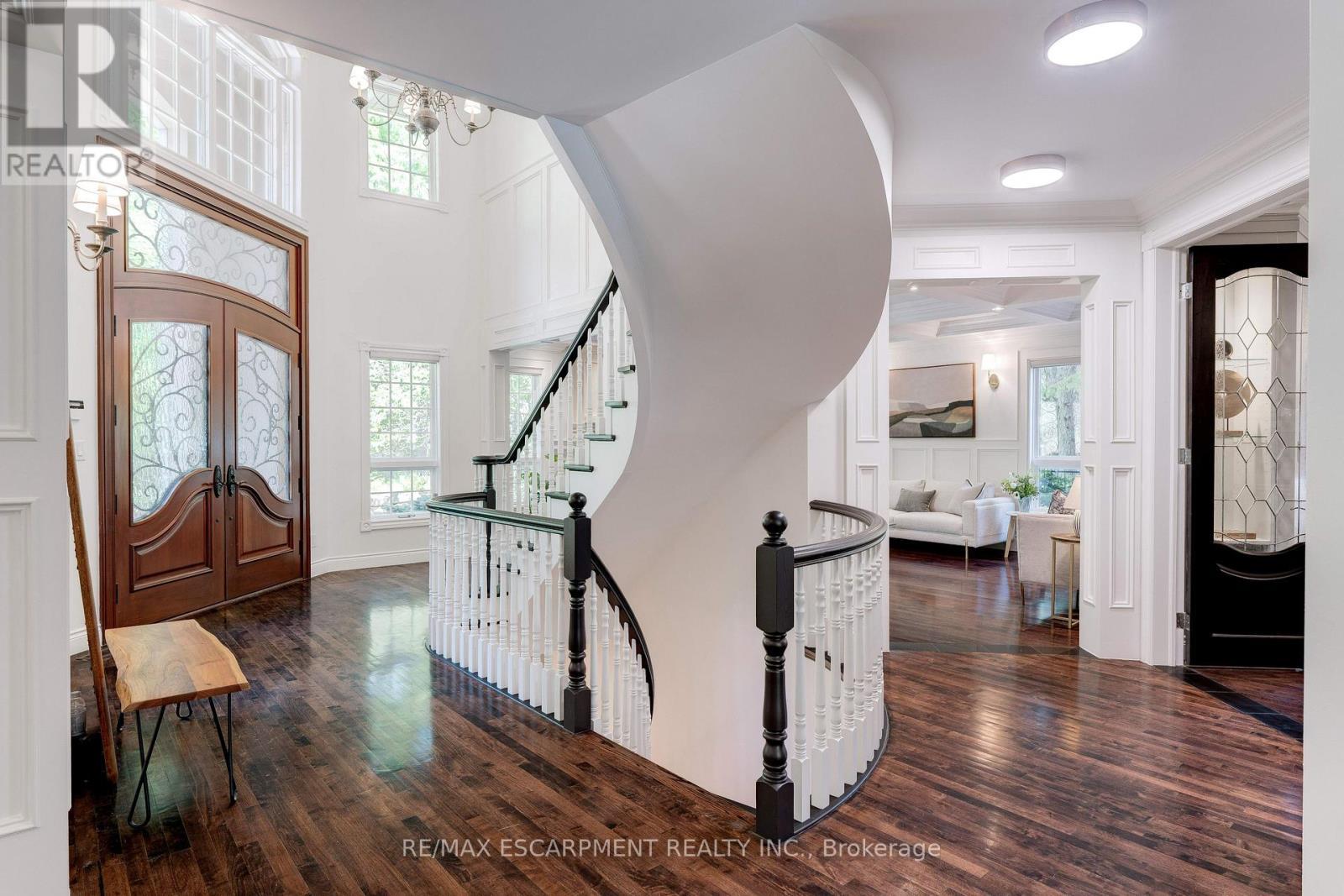 106 Appleby Place, Burlington, ON - Indoor Photo Showing Other Room