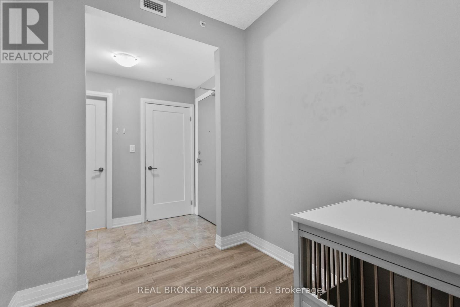 110 - 10 Concord Place W, Grimsby, ON - Indoor Photo Showing Other Room