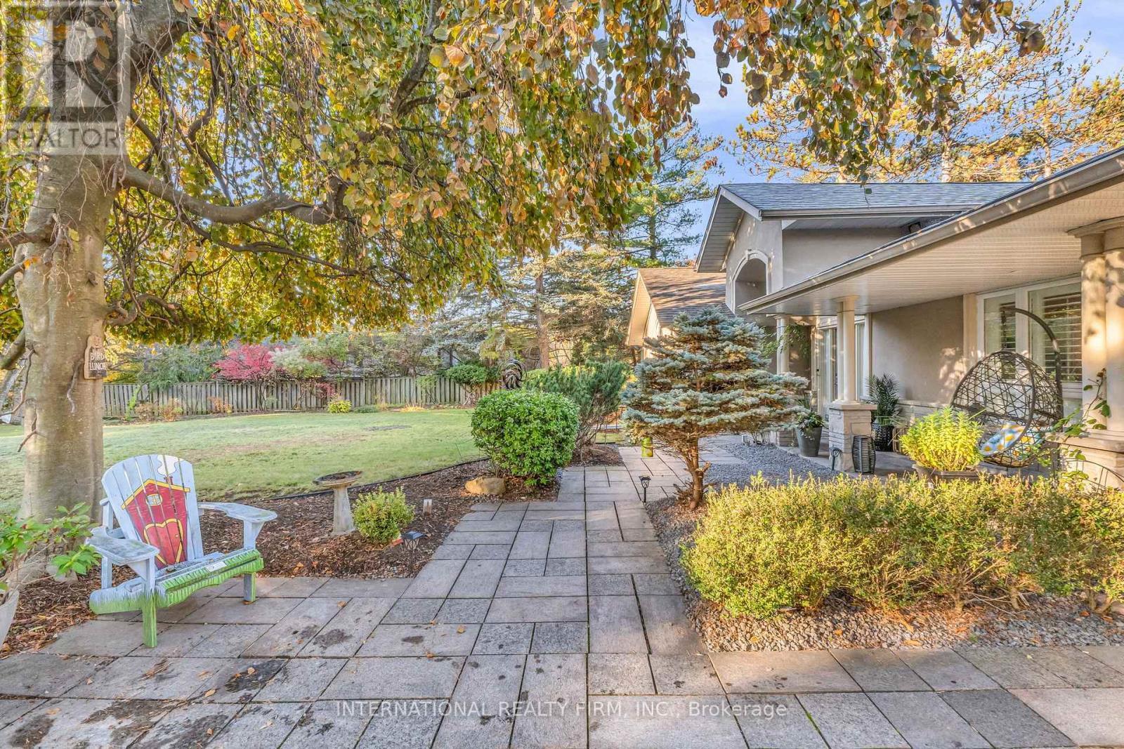 Front patio - 1049 Indian Road, Mississauga, ON - Outdoor