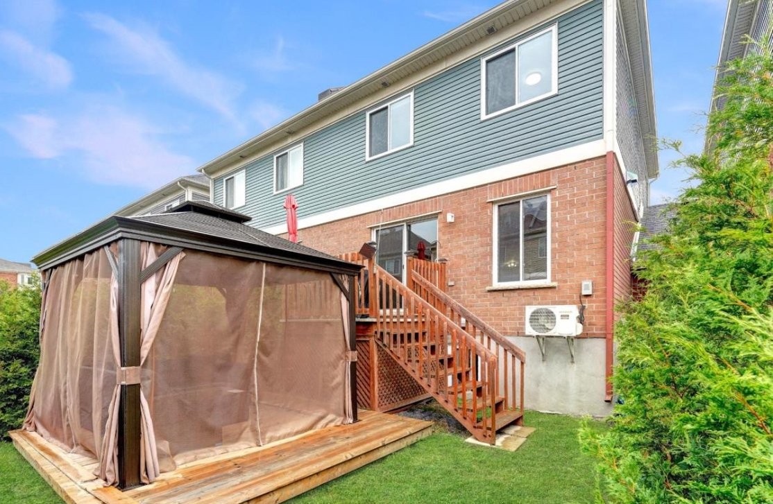 Cour - 2520 Av. De La Gare, Mascouche, QC - Outdoor With Exterior