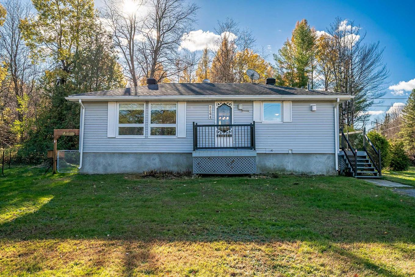 Façade - 8064 Route Sir-Wilfrid-Laurier, Mirabel, QC - Outdoor With Deck Patio Veranda