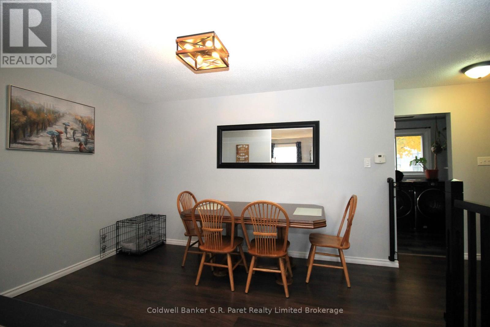 16 - 129 Concession Street E, Tillsonburg, ON - Indoor Photo Showing Dining Room