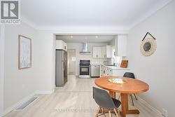 Flow from the living to dining to kitchen -