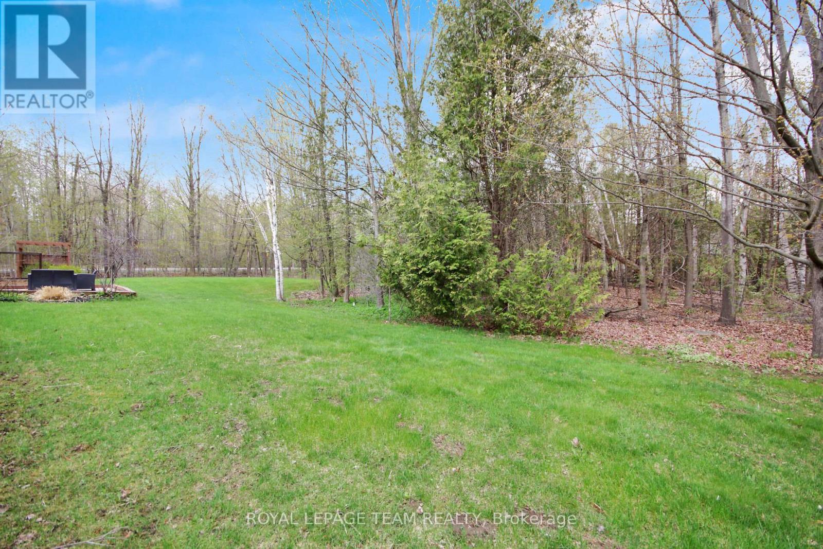 5719 Stuewe Drive, Ottawa, ON - Outdoor