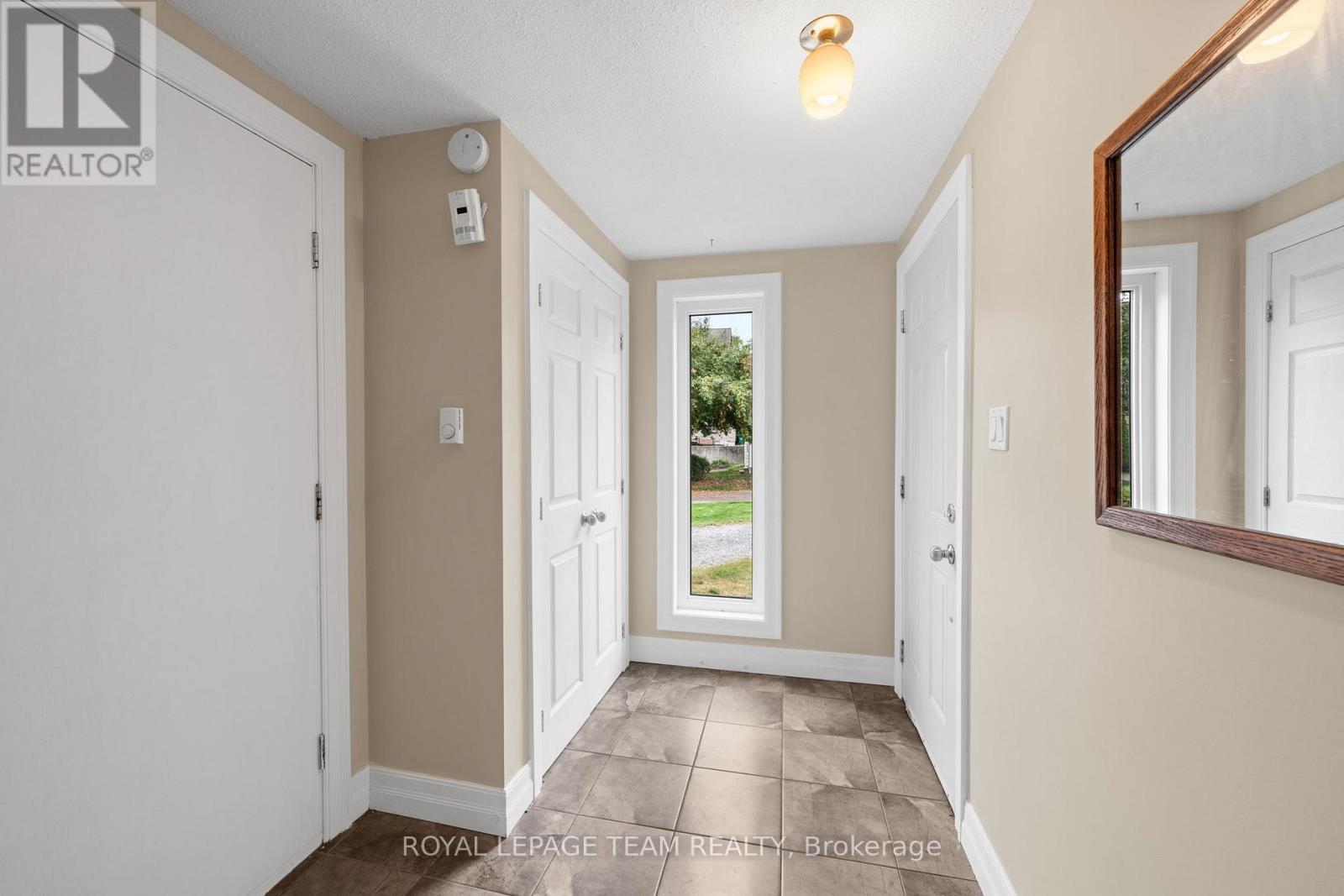 1119 Firefly Lane, Ottawa, ON - Indoor Photo Showing Other Room