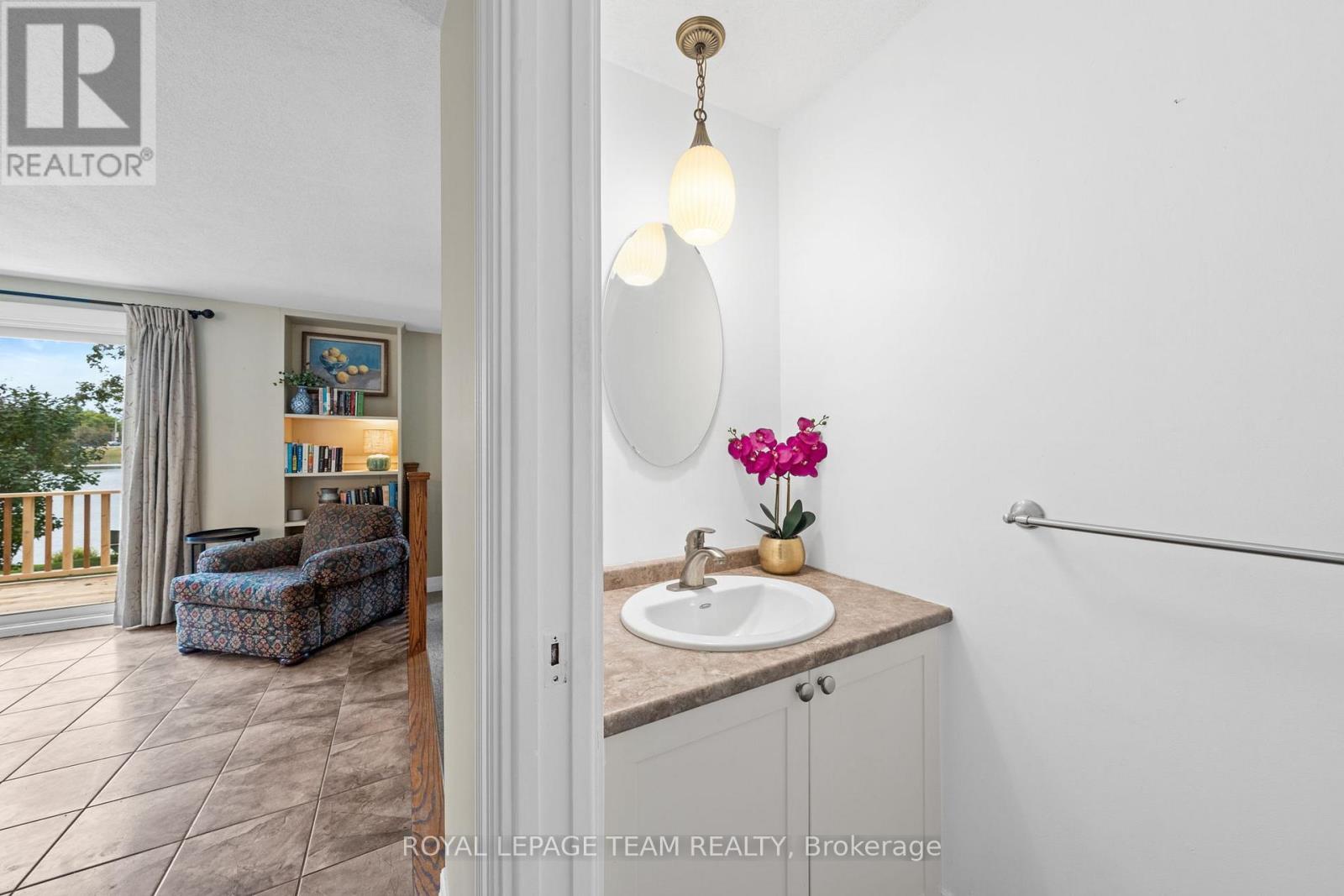 1119 Firefly Lane, Ottawa, ON - Indoor Photo Showing Bathroom