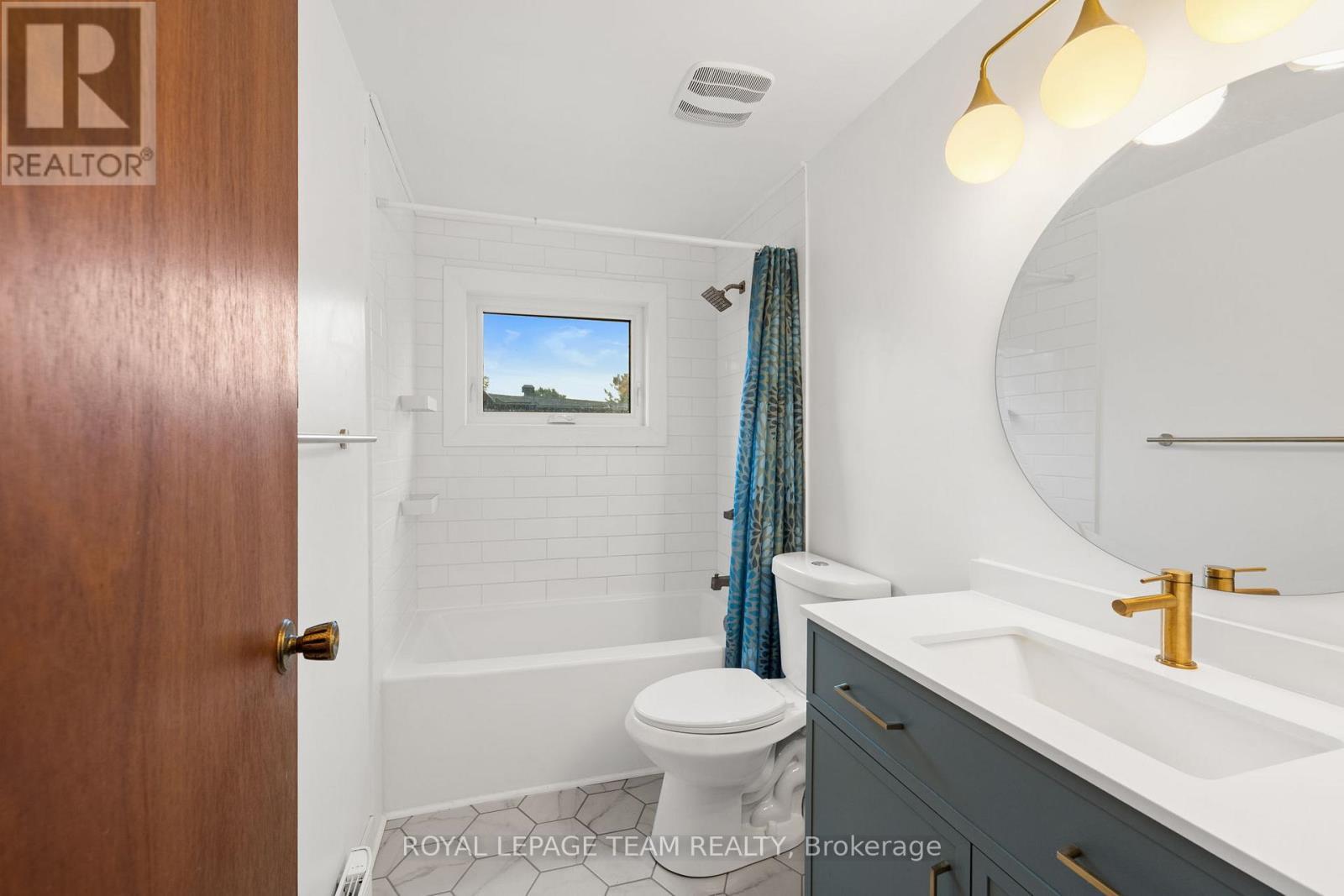 1119 Firefly Lane, Ottawa, ON - Indoor Photo Showing Bathroom