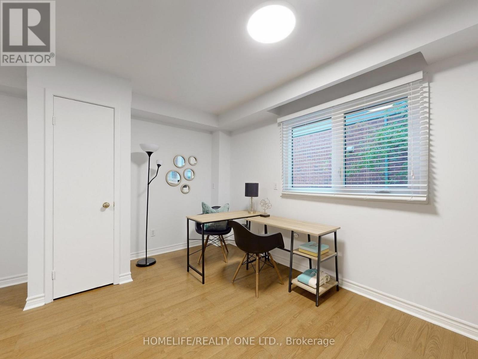 77 Tecumseth Street, Toronto, ON - Indoor Photo Showing Office