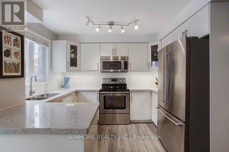 4 - 150 George Street, Toronto, ON - Indoor Photo Showing Kitchen With Double Sink With Upgraded Kitchen