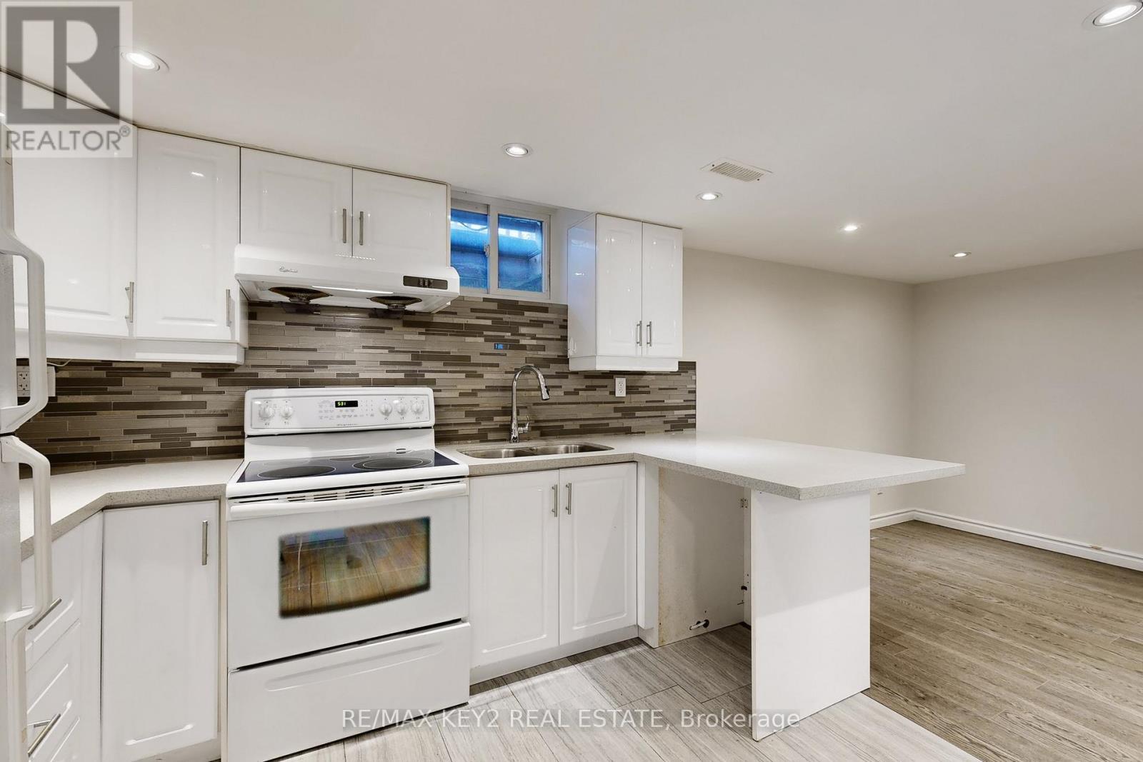 Bsmt - 779 Wesley Drive, Oshawa, ON - Indoor Photo Showing Kitchen With Double Sink