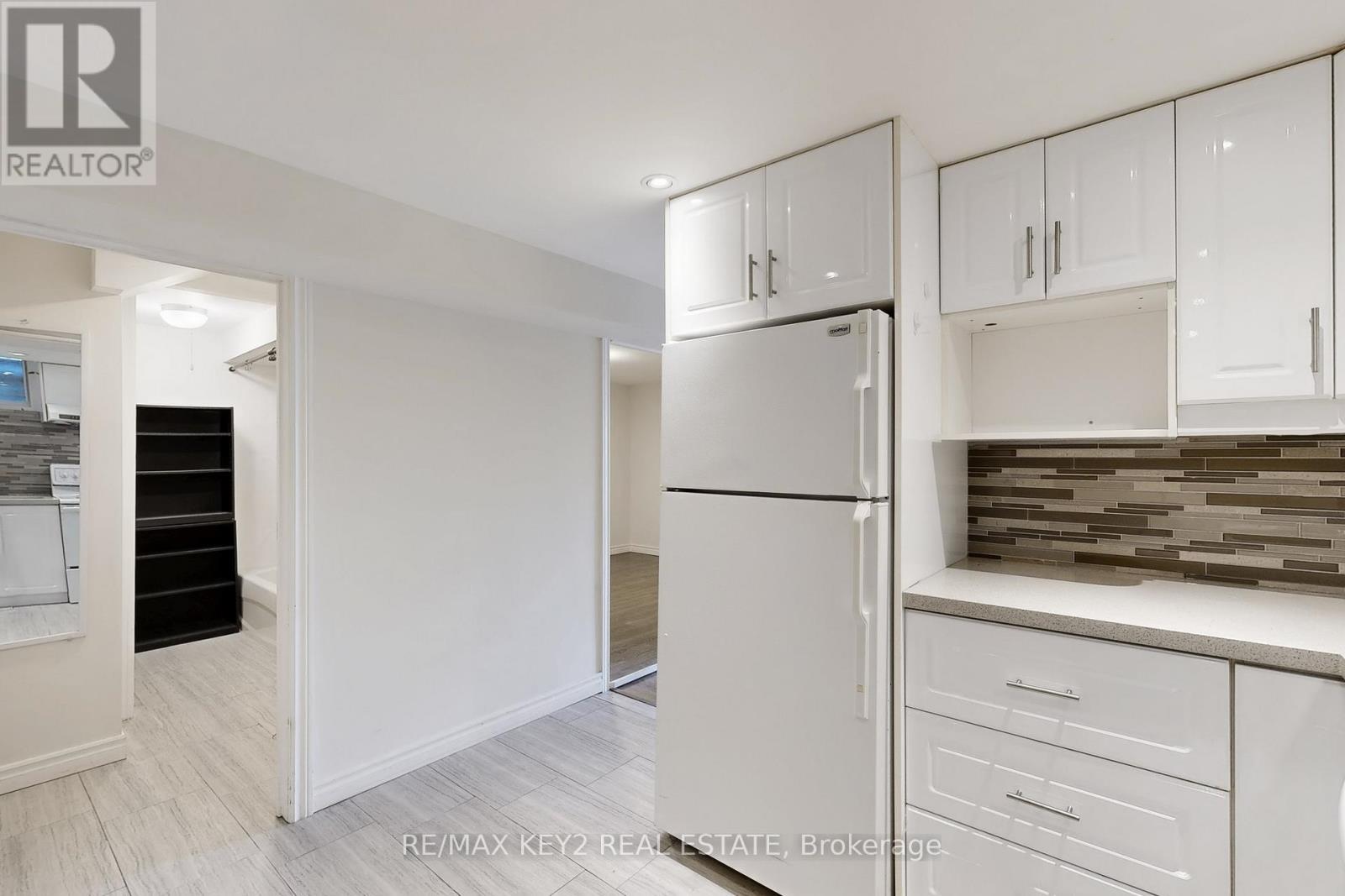 Bsmt - 779 Wesley Drive, Oshawa, ON - Indoor Photo Showing Kitchen