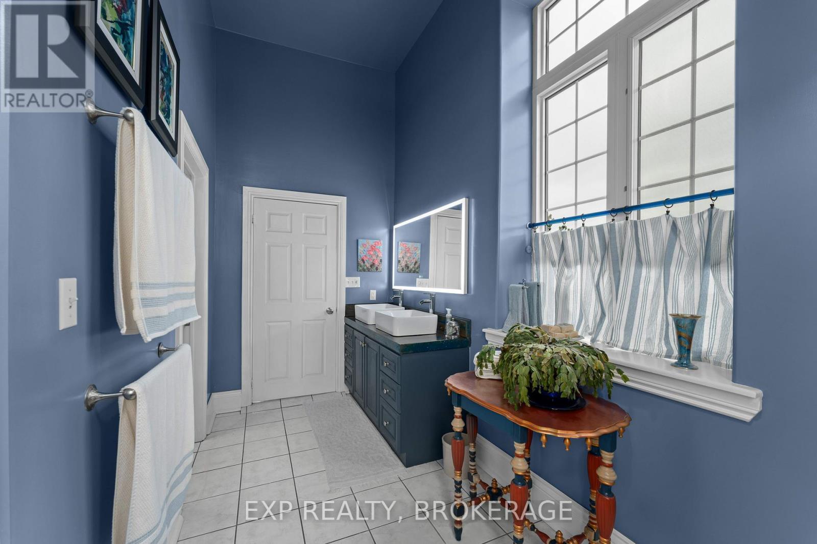 11 Cross Street, Loyalist (Odessa), ON - Photo Showing Other Room