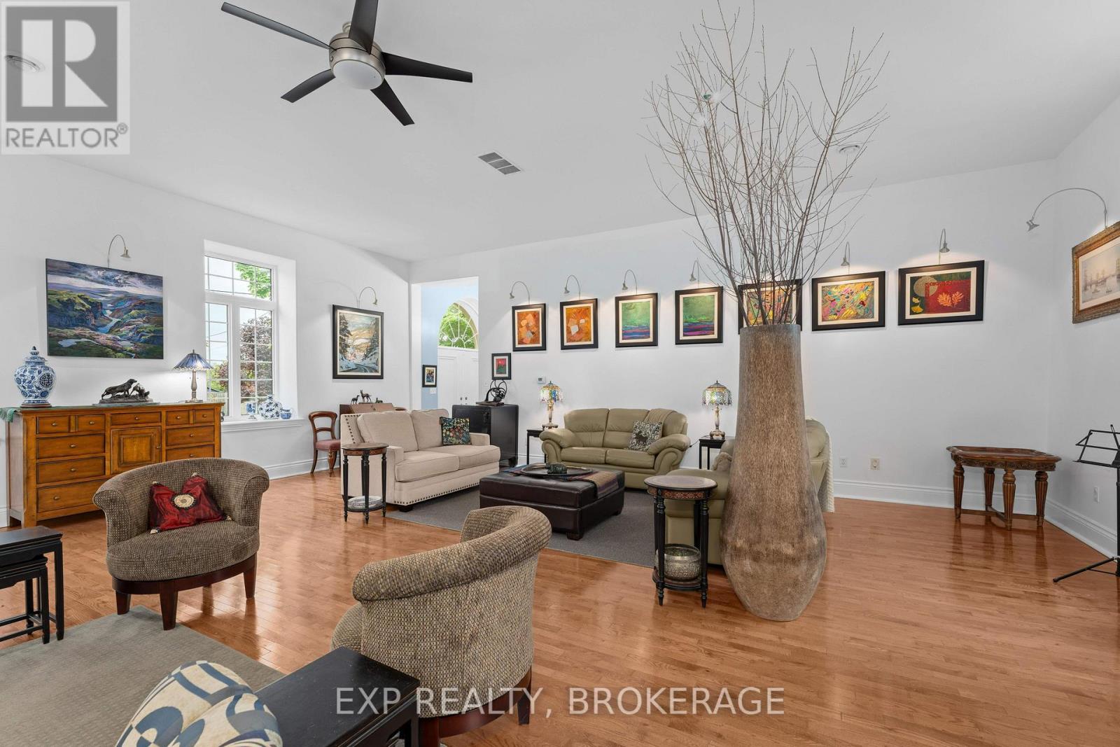 11 Cross Street, Loyalist (Odessa), ON - Indoor