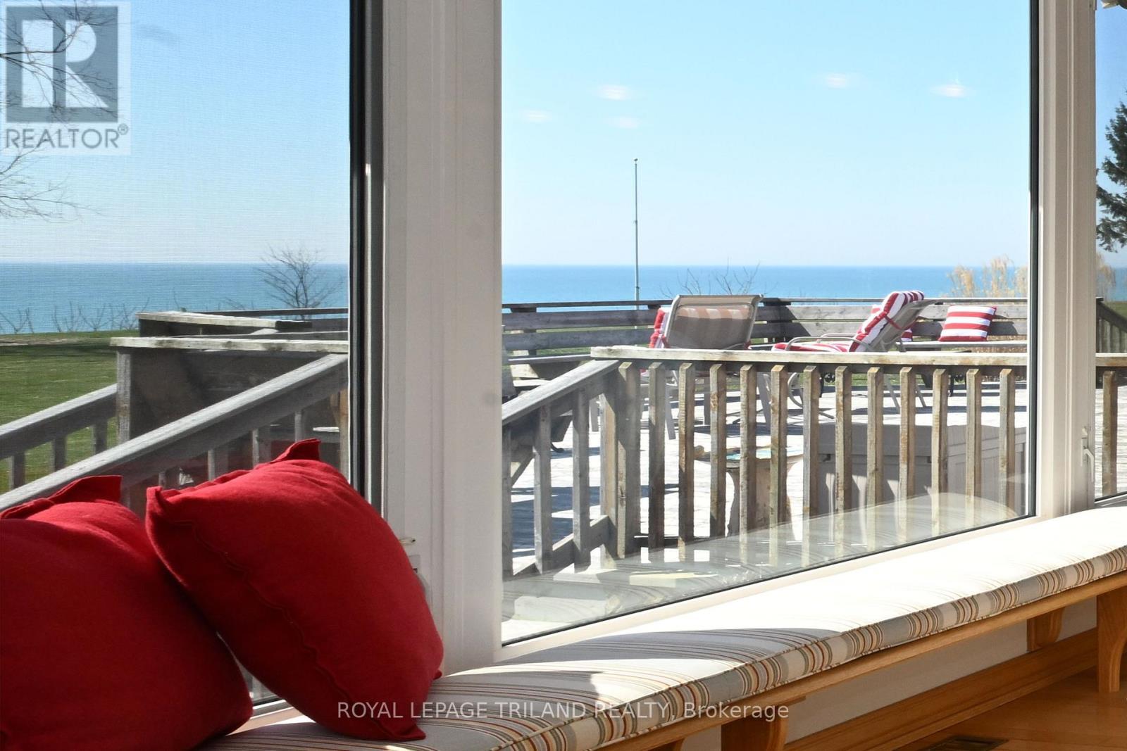 7154 Talbot Trail, Chatham-Kent (Blenheim), ON - Indoor Photo Showing Other Room