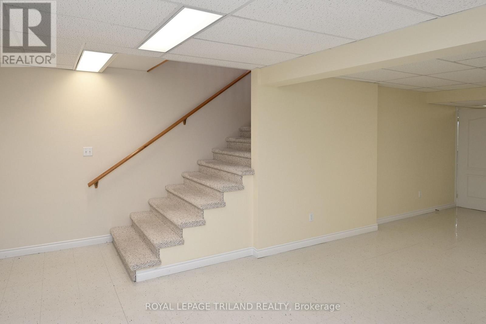 7154 Talbot Trail, Chatham-Kent (Blenheim), ON - Indoor