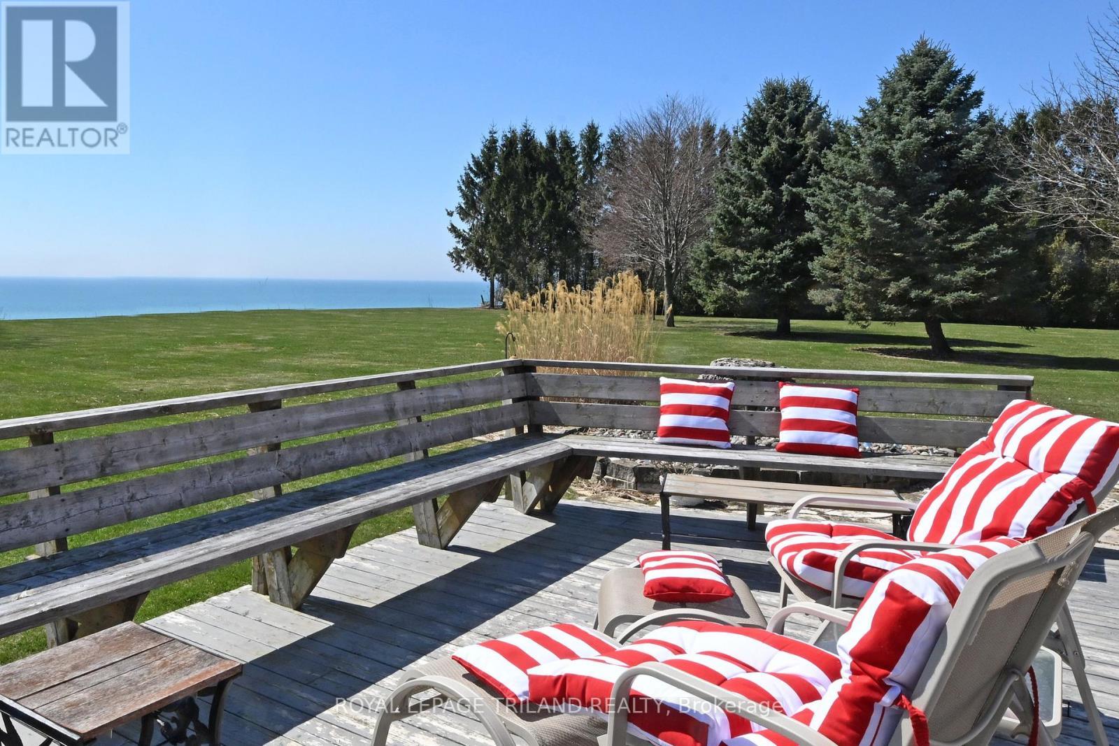 7154 Talbot Trail, Chatham-Kent (Blenheim), ON - Outdoor With Deck Patio Veranda With View