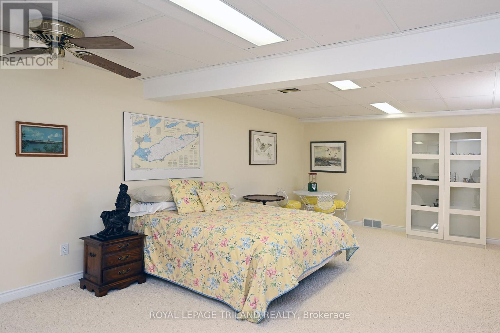 7154 Talbot Trail, Chatham-Kent (Blenheim), ON - Indoor Photo Showing Bedroom