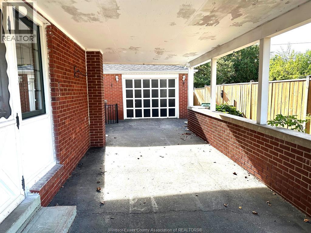 3551 Woodland, Windsor, ON - Outdoor With Exterior